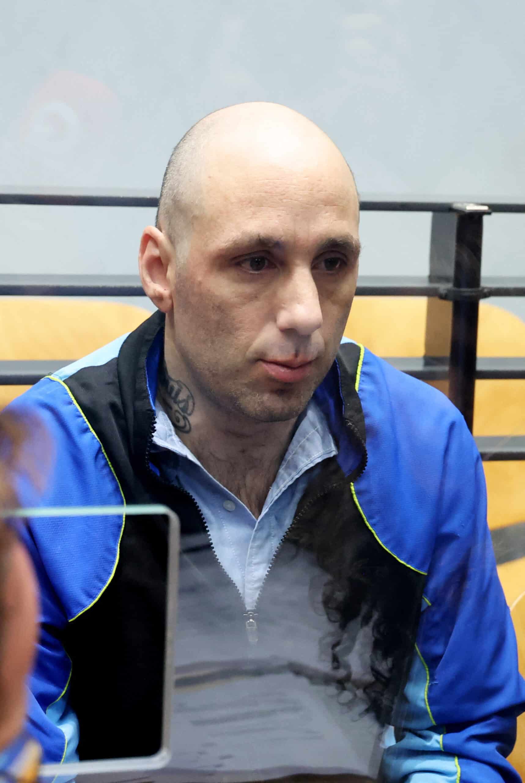 Cédric Jubillar : lumière permanente en cellule et fouilles à nu trois fois par semaine, son avocat proteste