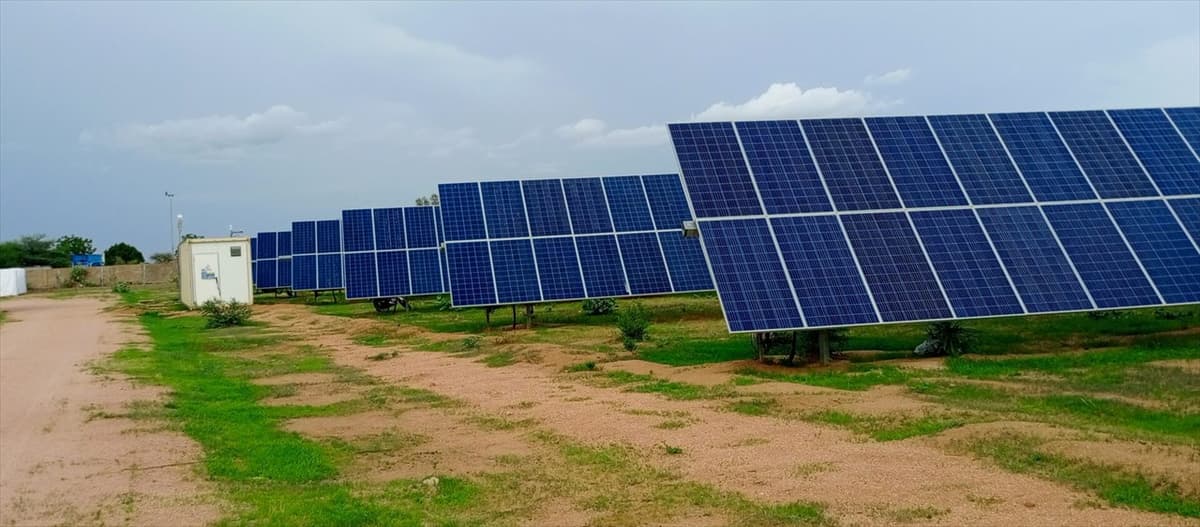 Tchad : lancement de trois centrales hybrides solaire-diesel de 4,8 milliards FCFA à Bongor, Bol et Biltine