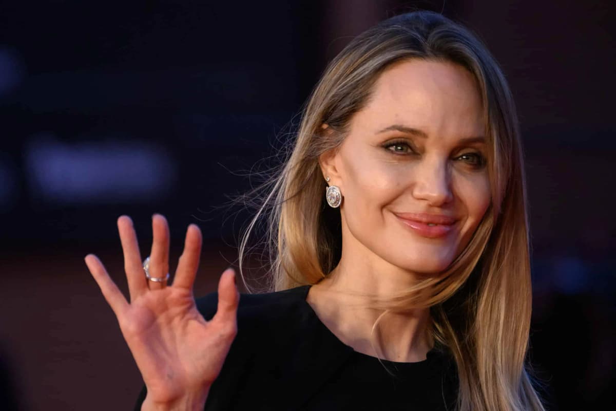 Angelina Jolie : la maternité niçoise avec vue sur la Promenade des Anglais où elle a accouché