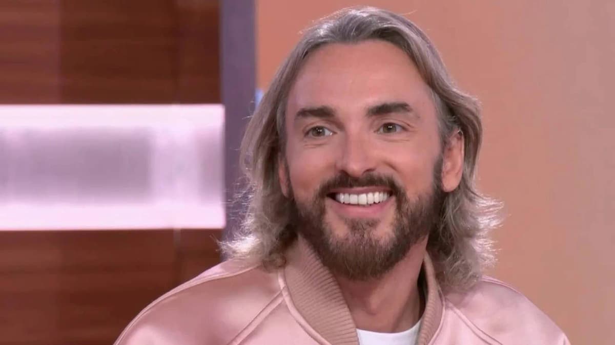 Christophe Willem confronté à un fan nu dans sa chambre d’hôtel