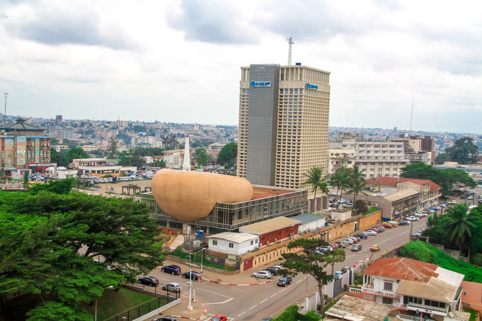 Cameroun : le blocage des téléphones non dédouanés doit commencer le 1er septembre, selon le ministre