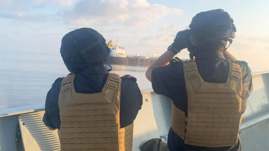 Flambée de la piraterie somalienne : six navires détournés et plus de 90 marins retenus en otage