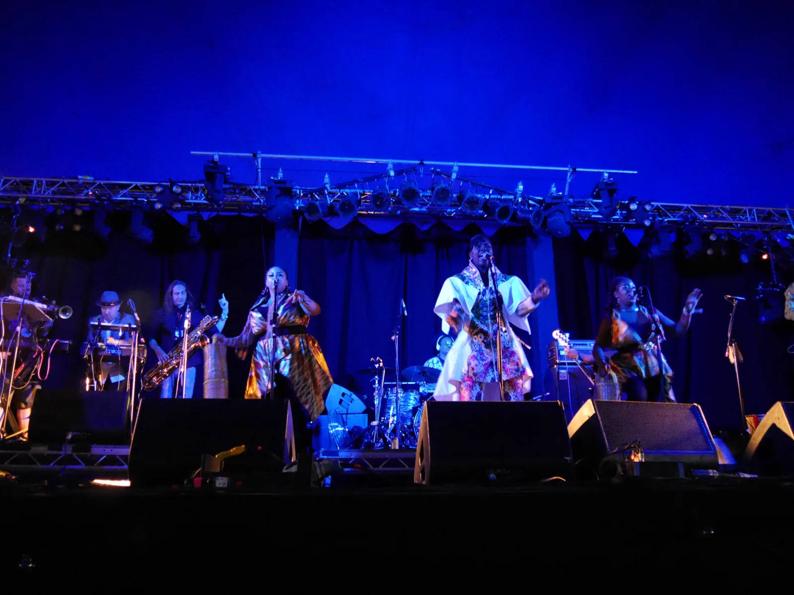 Avec « Chopping Mountain », Ibibio Sound Machine signe son sixième album