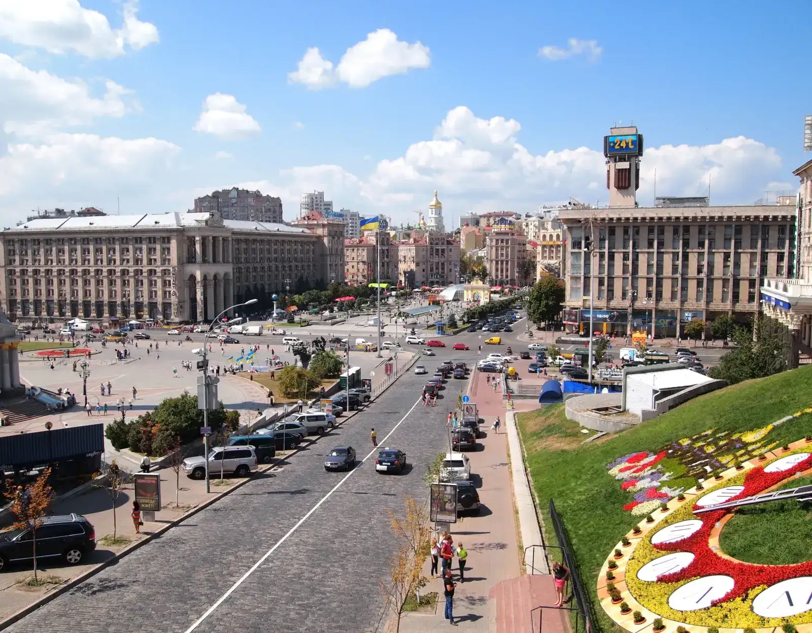 Guerre en Ukraine: sept morts dans une frappe de missiles russes contre un dépôt ferroviaire à Kiev
