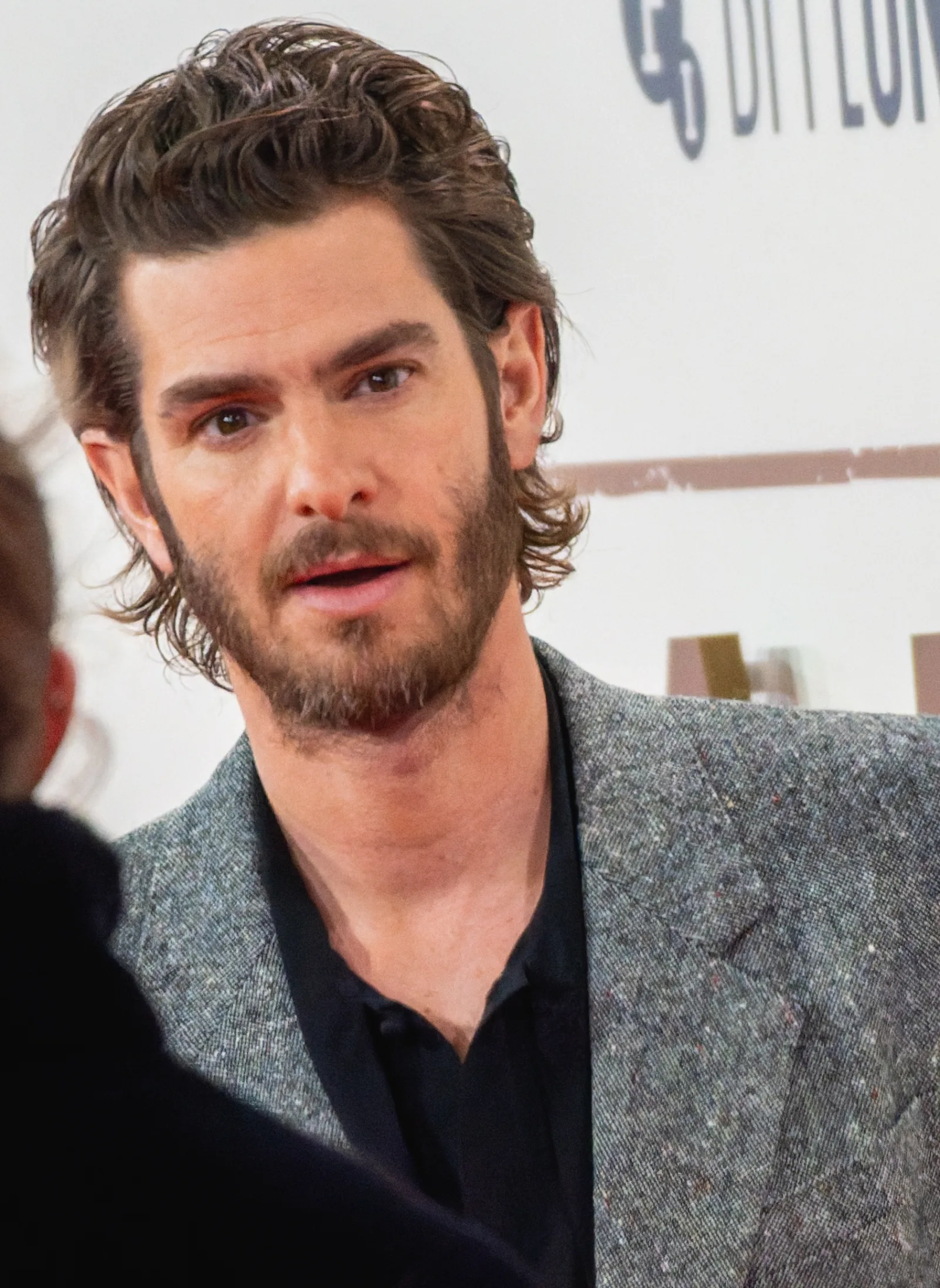 Andrew Garfield shares rare insights about Monica Barbaro, his co-star in ‘Artificial’