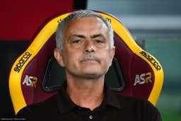 Real Madrid: Guti refroidit la piste Mourinho