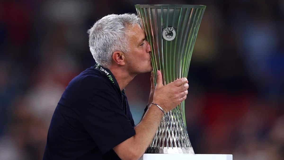 LEC: la Roma soulève le trophée, José Mourinho dans l’histoire