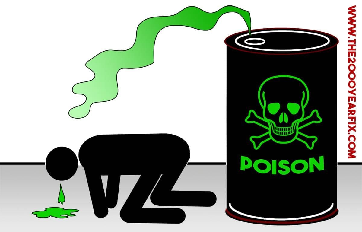 Un jeune homme pris en flagrant délit de tentative d’empoisonnement (vidéo)