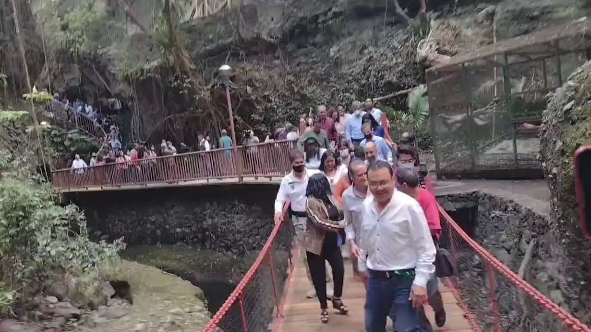 Mexique: un pont s’effondre lors de son inauguration (Vidéo)