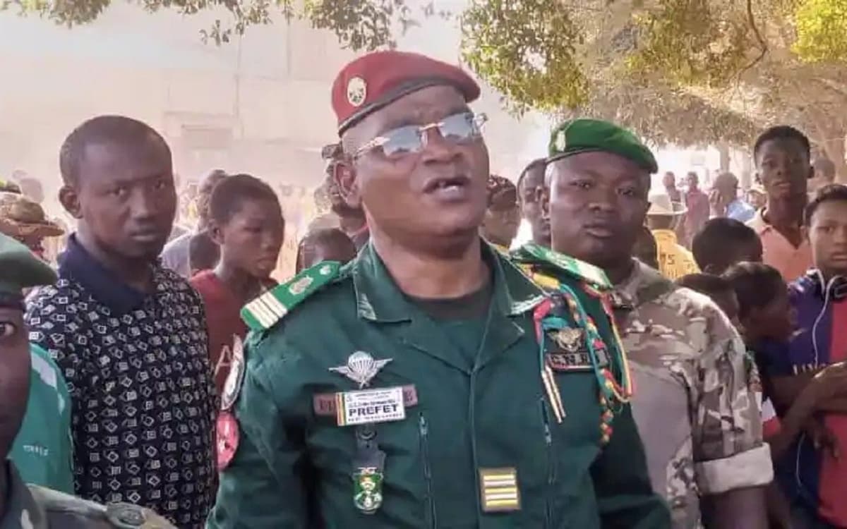 Guinée: le préfet « coiffeur » des candidats, limogé par Mamadou Doumbouya