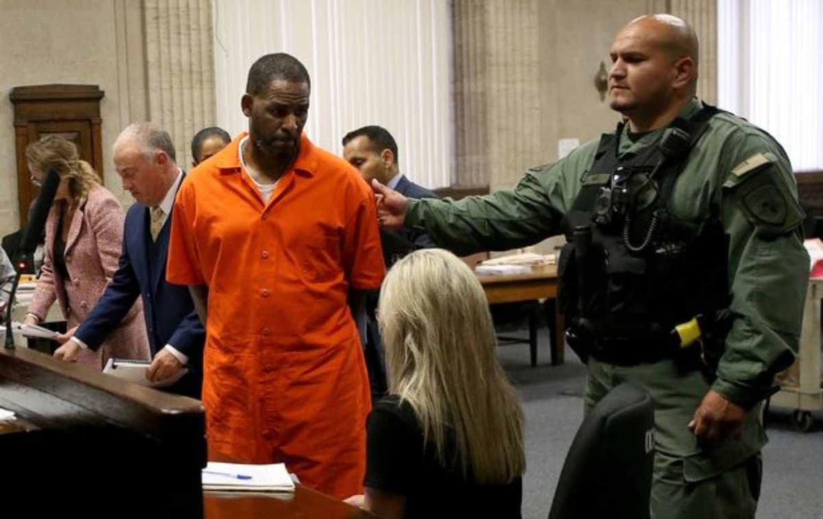R Kelly: le chanteur condamné à  30 ans de prison pour crimes s3xuels