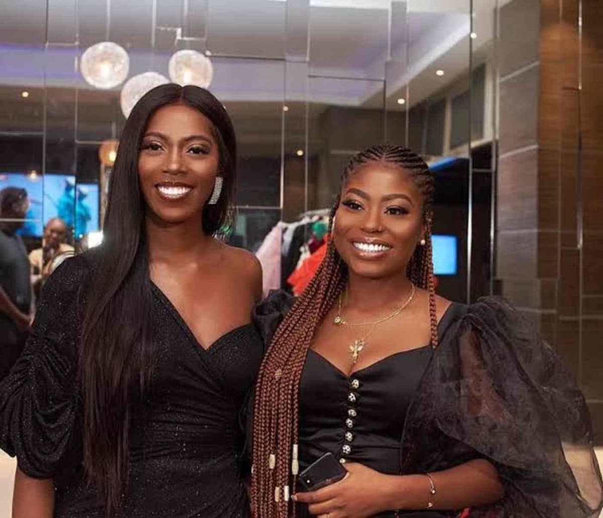 «Â Quand est ce que tu vas t’habiller mieux que à€¦Â » Tiwa Savage balance sur une ex de Davido