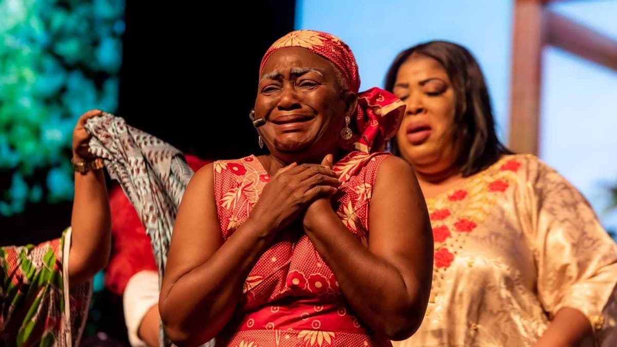 Gbazé Thérèse : « Drôles de Femmes » fait une grosse surprise à  la comédienne ivoirienne