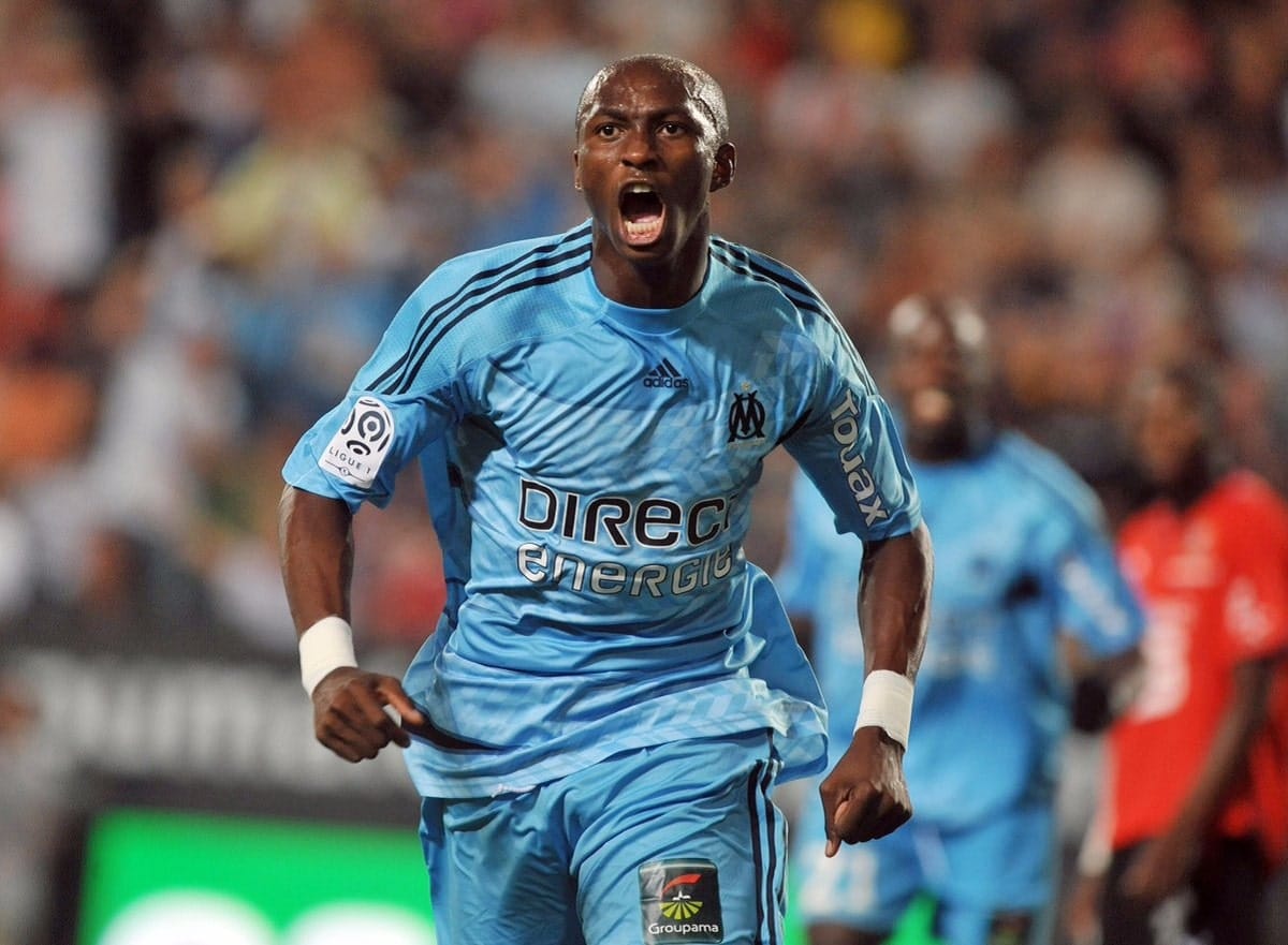 Espagne: «Â Soit tu pars d’ici, soit je te tueÂ », Stéphane Mbia accusé de violences conjugales