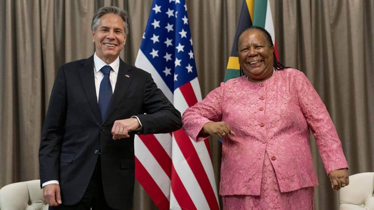 « L’Afrique du Sud ne se laissera pas intimider pour prendre parti dans la guerre Ukraine-Russie », Naledi Pandor