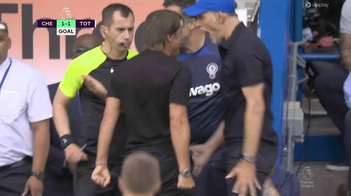 Scène surréaliste après Chelsea-Tottenham: Tuchel et Conte ont failli en venir aux mains (Vidéo)