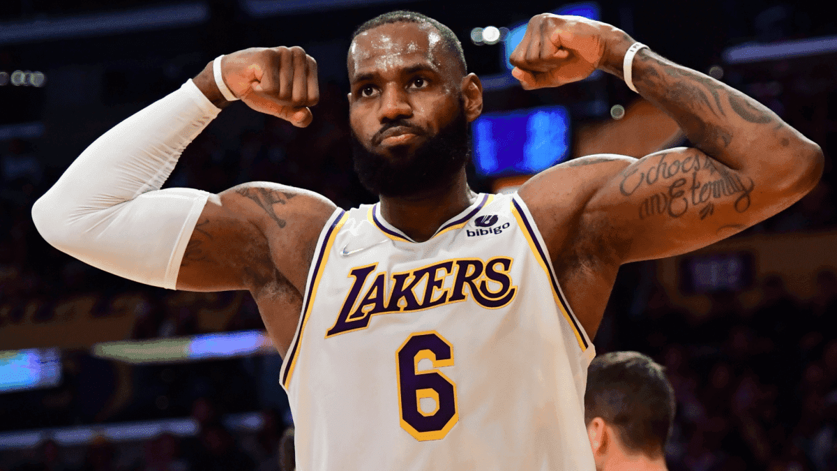 NBA: un maillot de LeBron James vendu pour un montant record de 3,7 millions de dollars