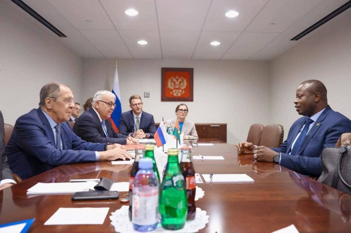 Le Burkina et la Russie veulent renforcer leur coopération pour relever les défis du moment