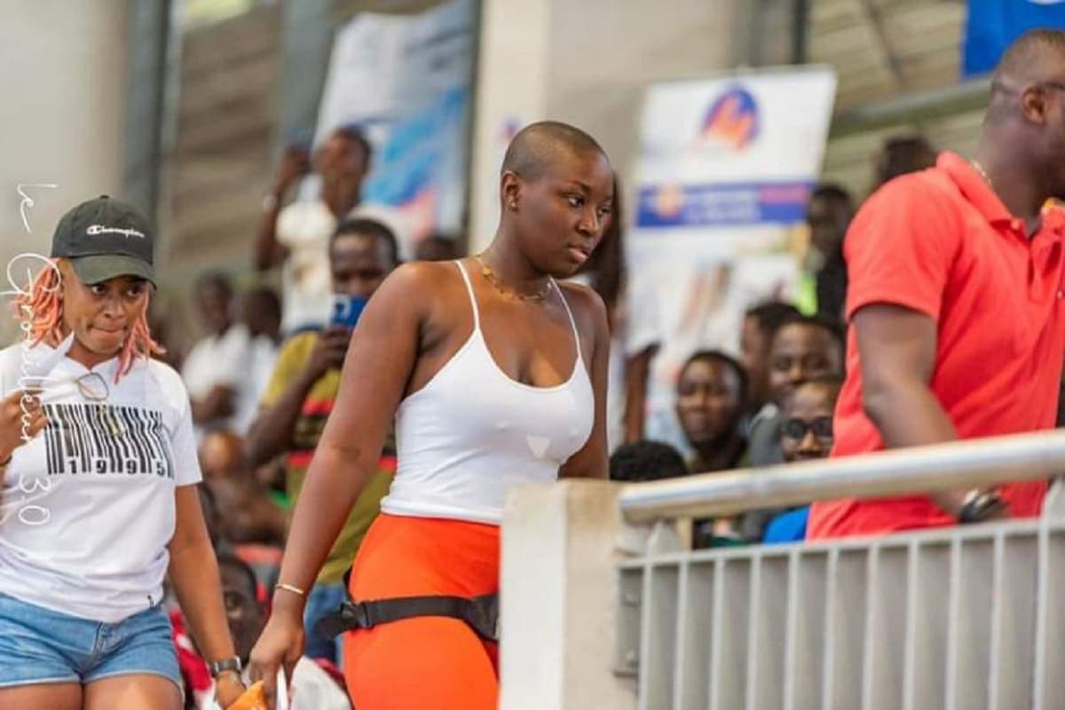 Côte d’Ivoire : en bikini, la belle Déborah Blaka fait monter la température sur la toile (photo)