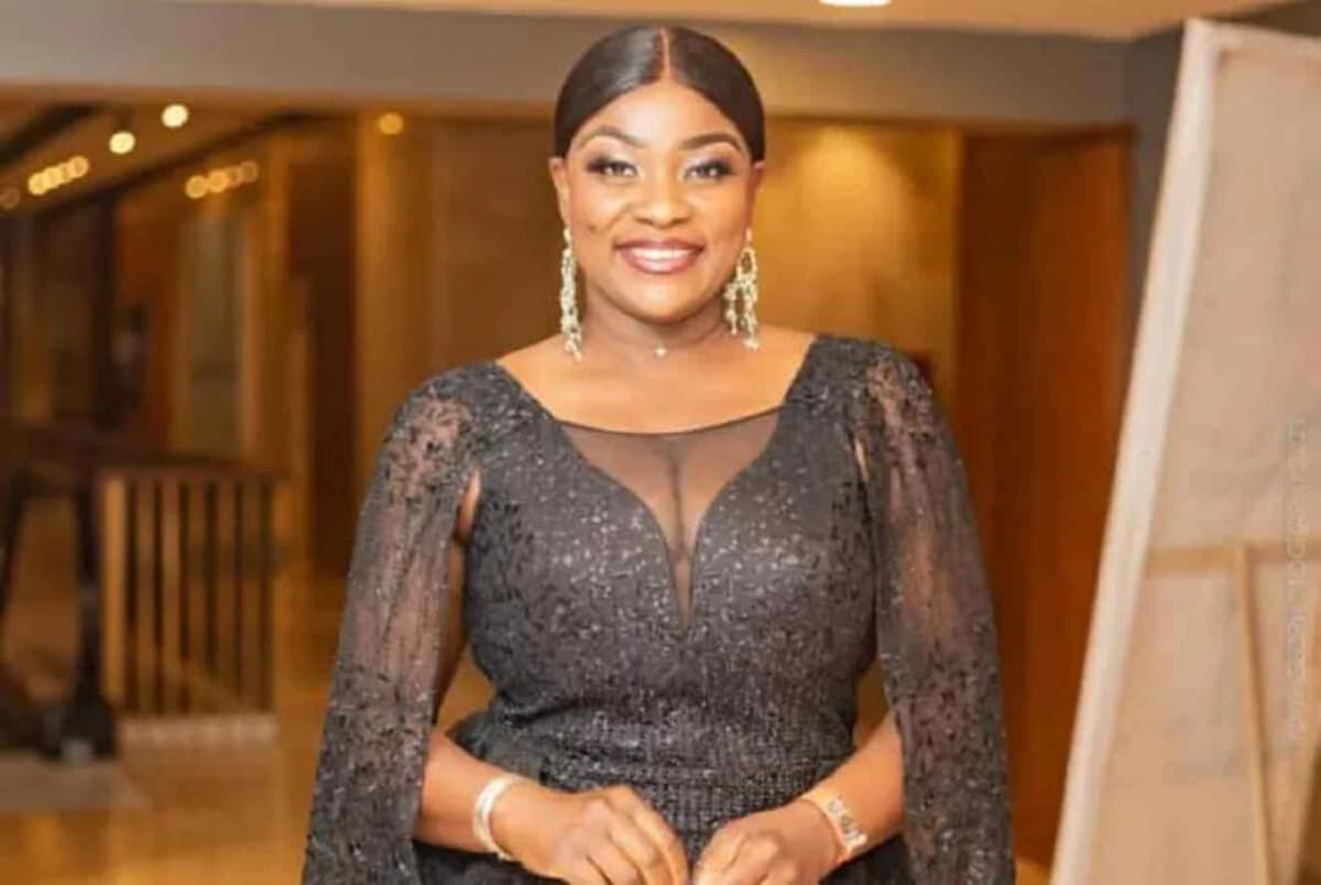 « Tout mon corps me fait mal », coach Hamon Chic affaiblie par la maladie