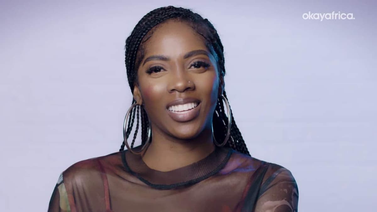 Tiwa Savage : la chanteuse affirme que sa crème hydratante contient son sang, la toile sous le choc