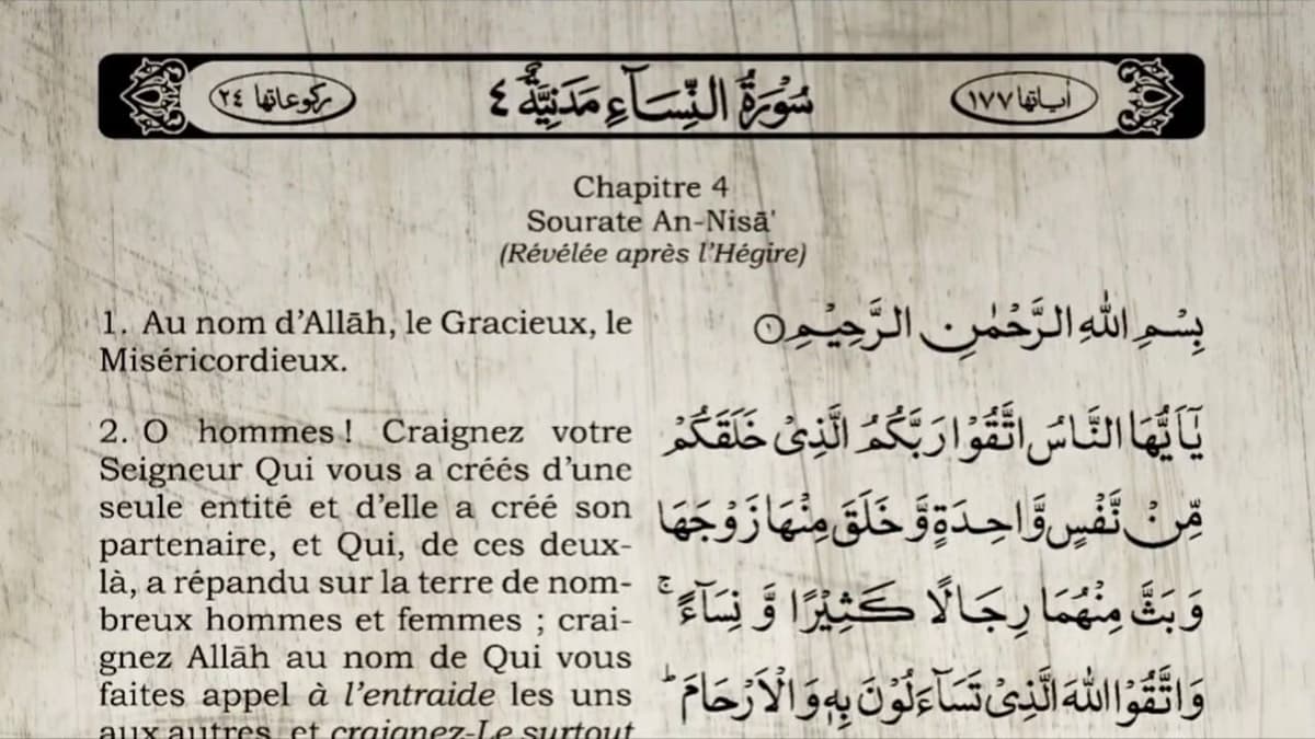 Une femme s’écroule et meurt en pleine séance de lecture du Coran (vidéo)