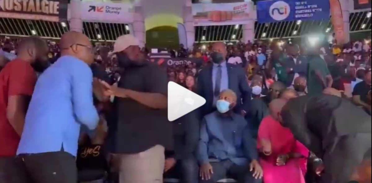 A’Salfo « boycotté » par Gbagbo: Roger Banchi sermonne le chanteur