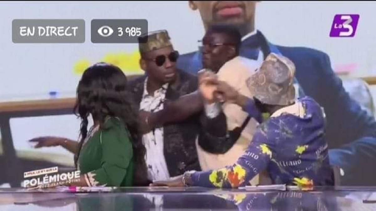 Côte d’Ivoire: le général Makosso porte la main sur un animateur en pleine émission (vidéo)