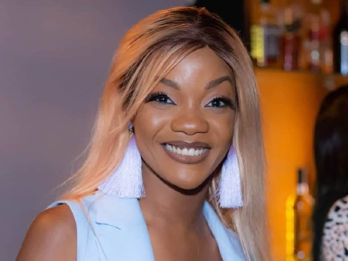 Côte d’Ivoire : le magasin de la chanteuse Daysie part en fumée