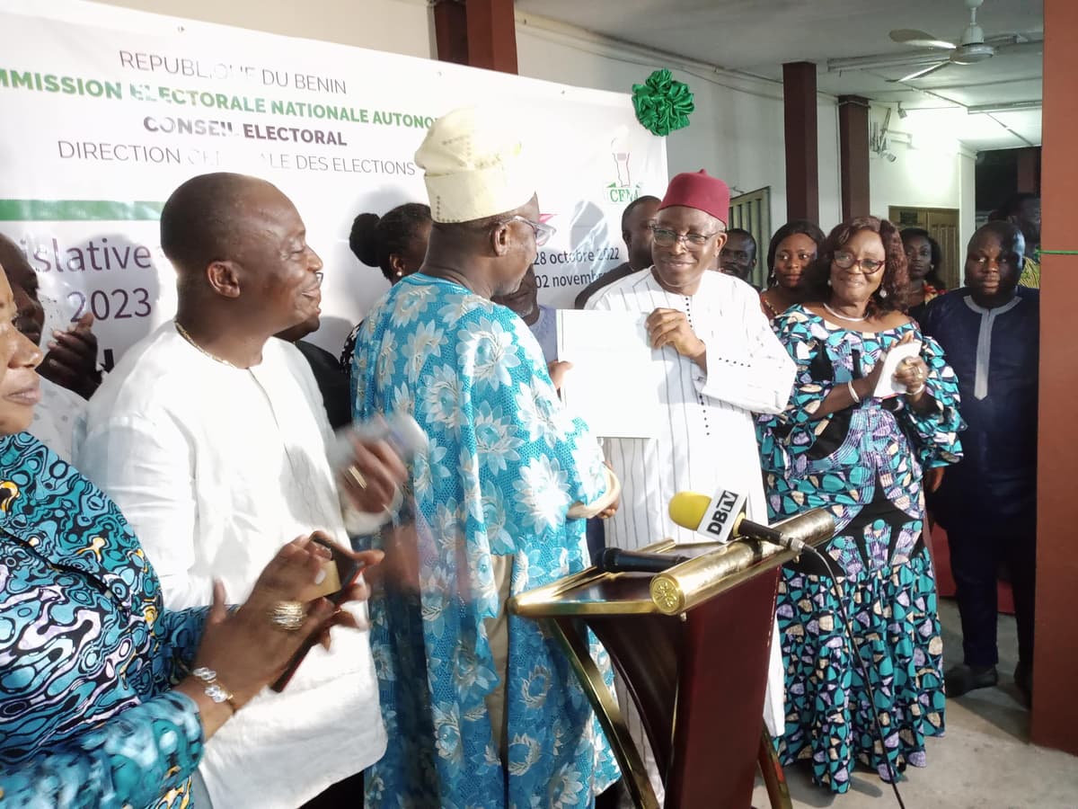 Législatives 2023: Moele-Bénin sort de la Céna avec son récépissé provisoire