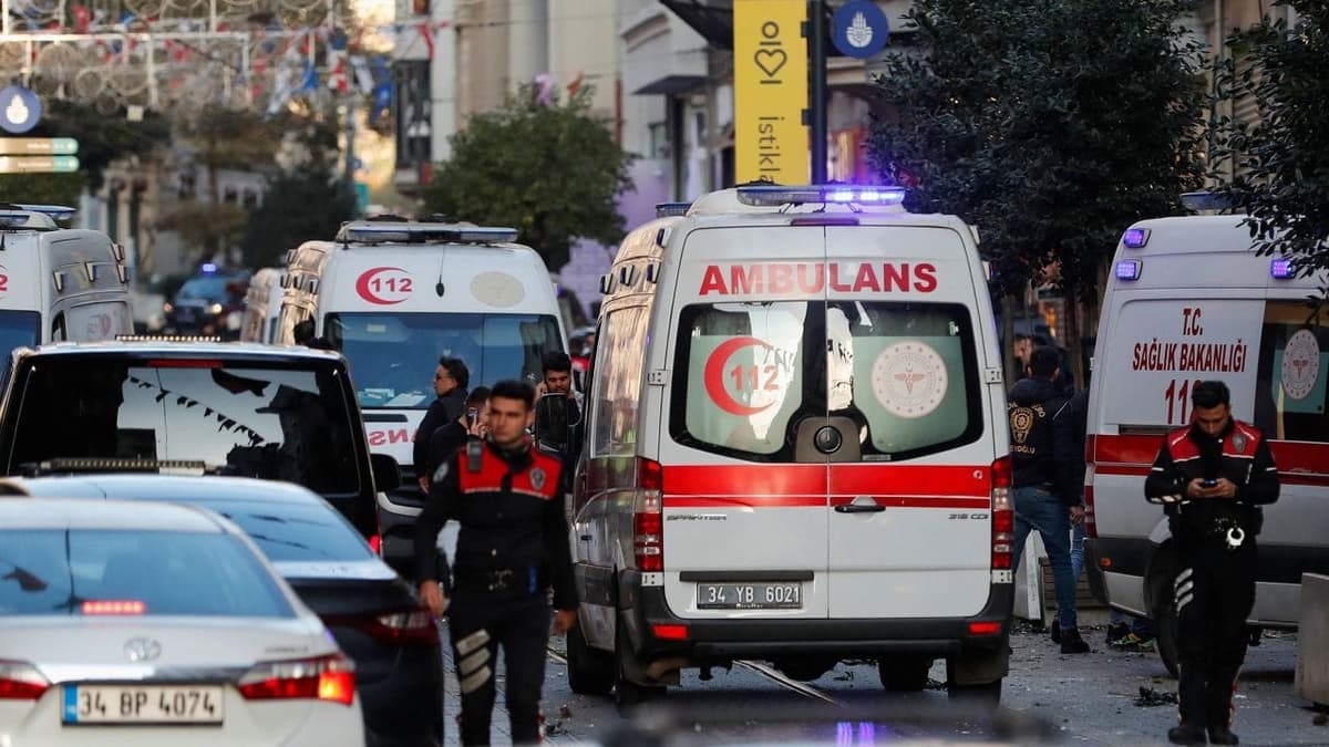 Turquie: au moins six morts dans une explosion à  Istanbul, Erdogan dénonce unÂ « vil attentat »