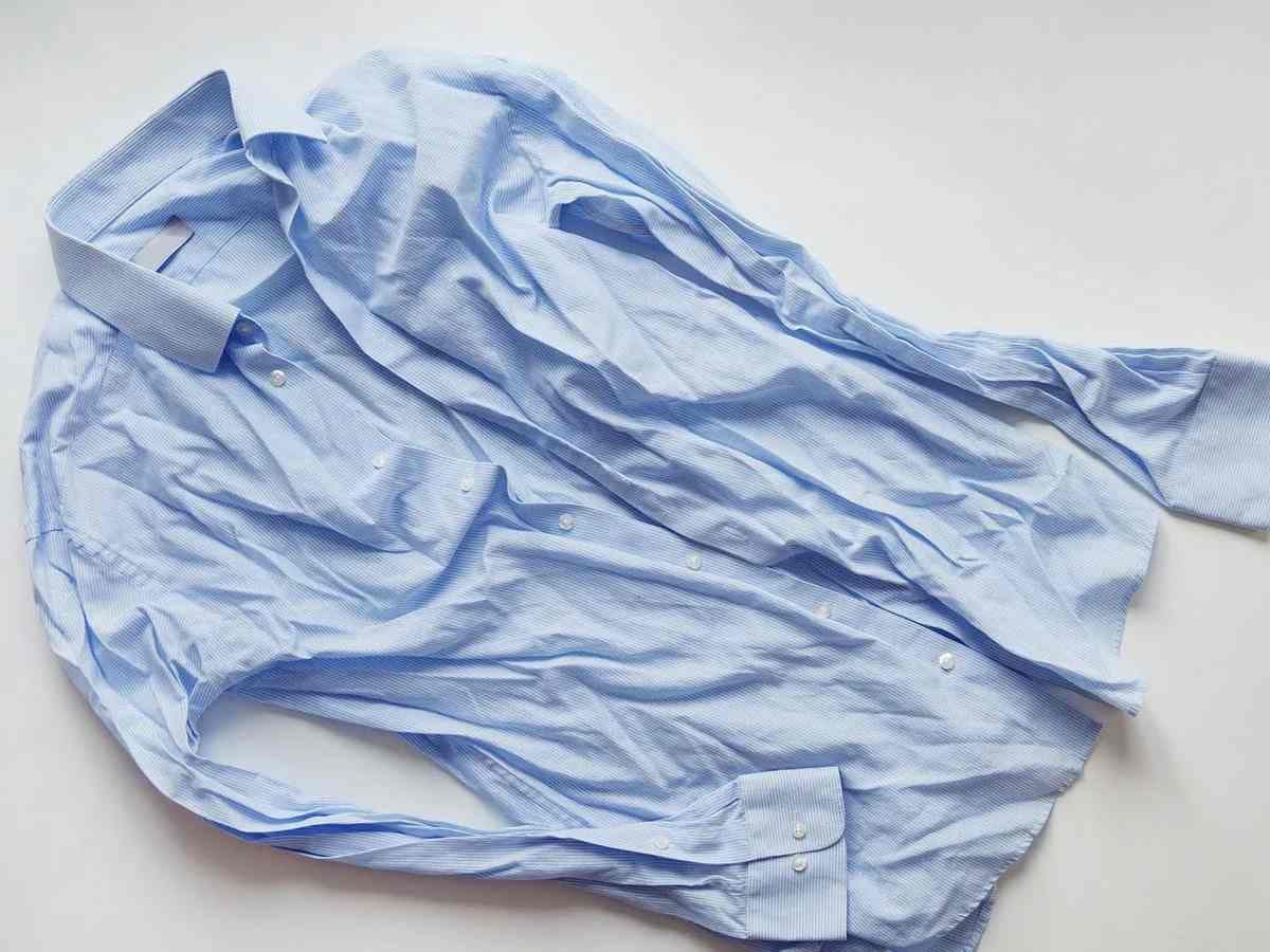 Astuces : 03 conseils pour empêcher votre chemise de se froisser