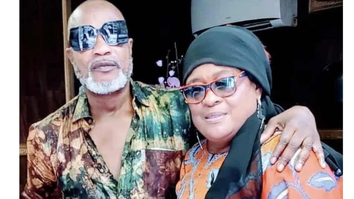 « Mon coucou est parti, un amour vrai», Koffi Olomidé attristé par la mort de Tshala Muana