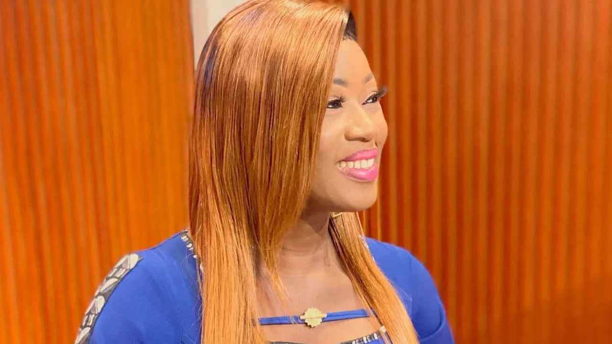 Konnie Touré virée ? L’animatrice ivoirienne quitte Life Week-end