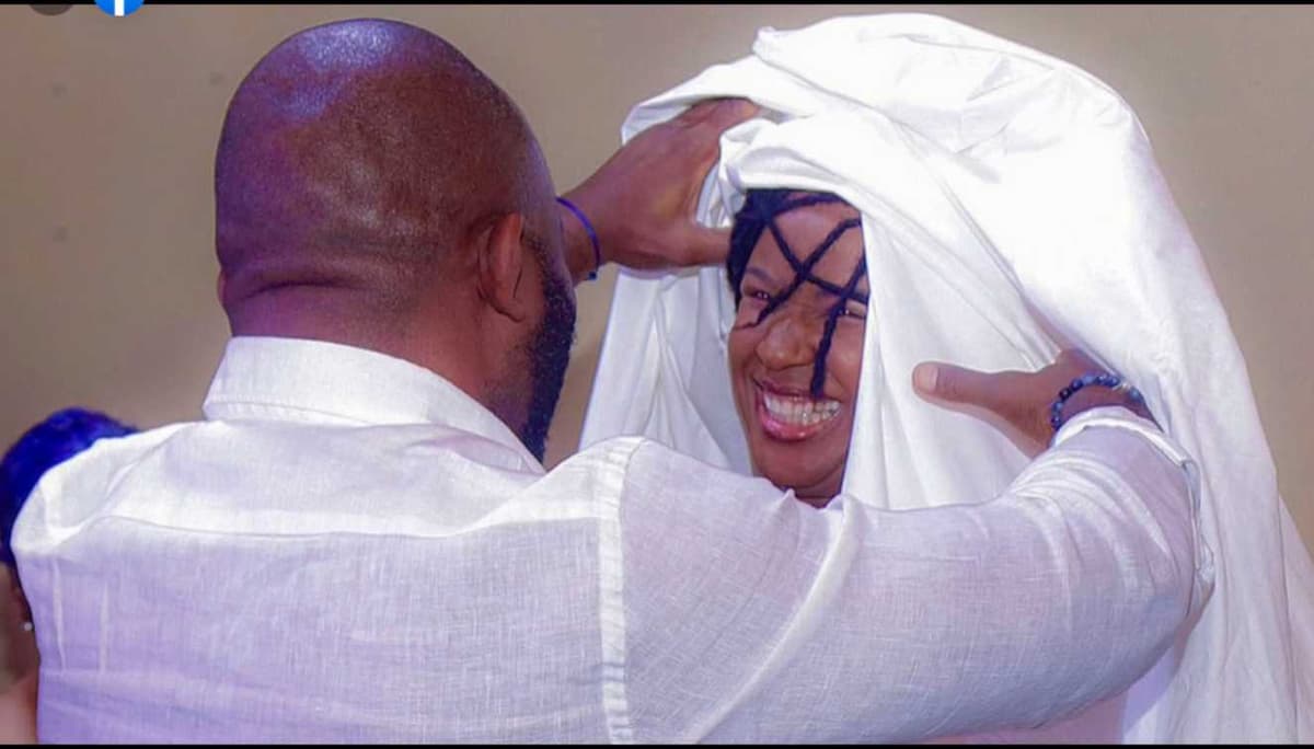 Charlotte Dipanda: mariage coutumier de la chanteuse avec Fernand Lopez (vidéo)