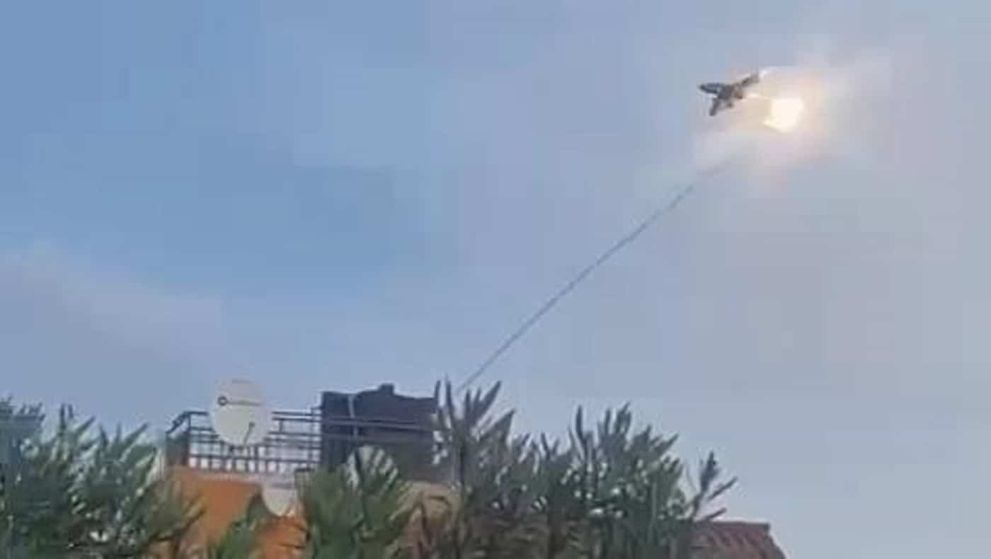 RDC : Un avion de chasse des FARDC atteint par un missile de l’armée rwandaise (Vidéo)