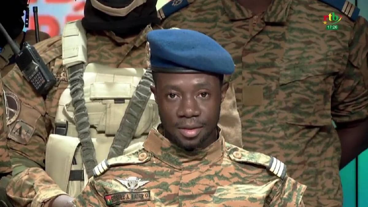 Burkina: le capitaine Sidsoré Abdoul Kader Ouedraogo limogé
