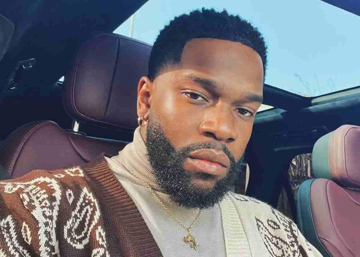 Tayc: son déchirant message après le décès brutal de son meilleur ami