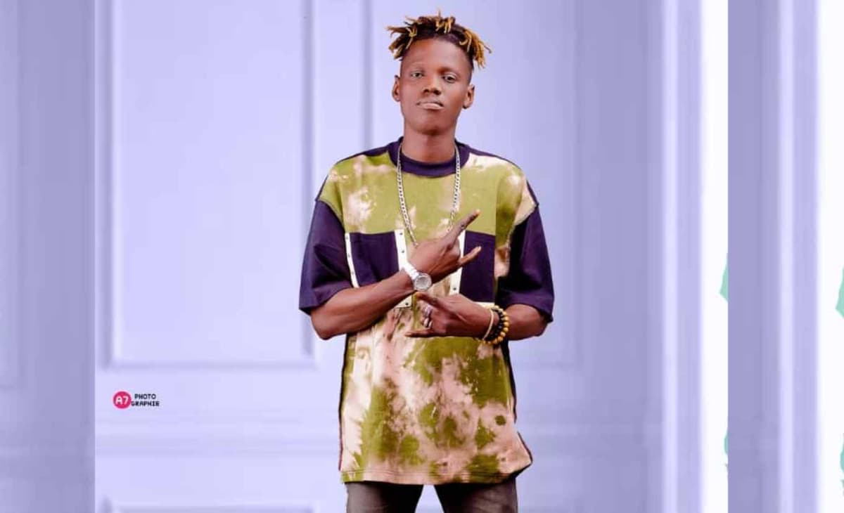 Bénin: le chanteur Sim-k lance son single « Rêves suspects » (vidéo)