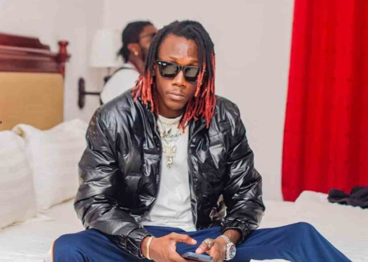 « J’ai usé de mes contacts pour monter dans l’avion », ce jour où Vano Baby a voyagé sans passeport