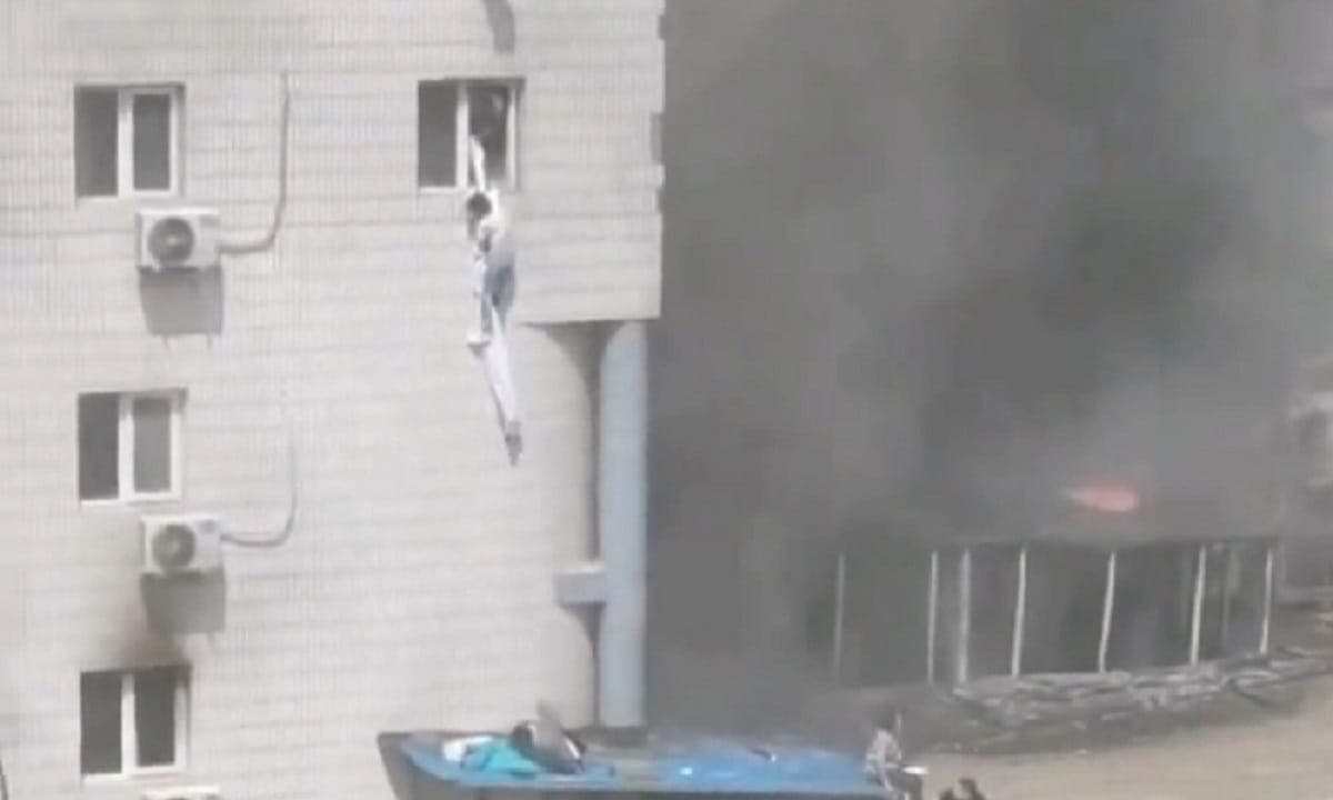 Chine: au moins 21 morts dans l’incendie d’un hôpital à  Pékin