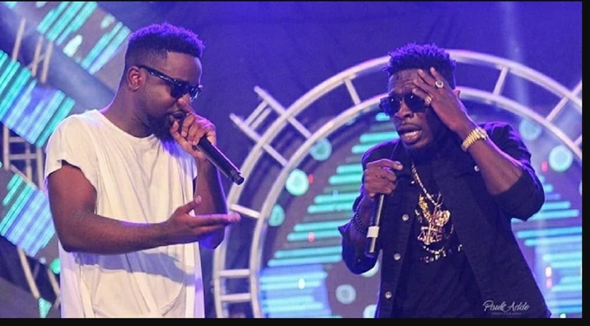 Shatta Wale: « Pour 2 millions de dollars, j’affronterai Sarkodie dans un combat de boxe »