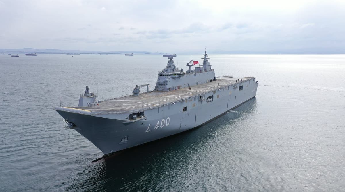 La Turquie inaugure le TCG Anadolu, premier porte-drones de combat