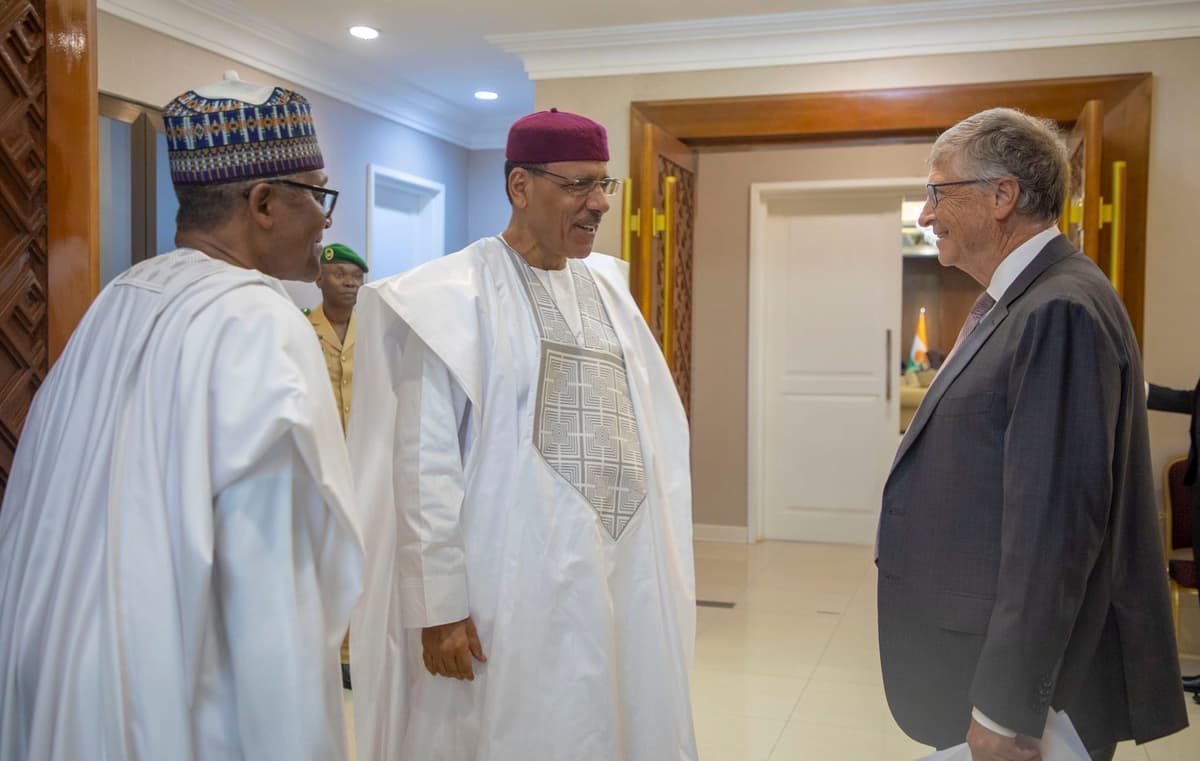 Niger: les multimilliardaires Bill Gates et Aliko Dangote chez Mohamed Bazoum