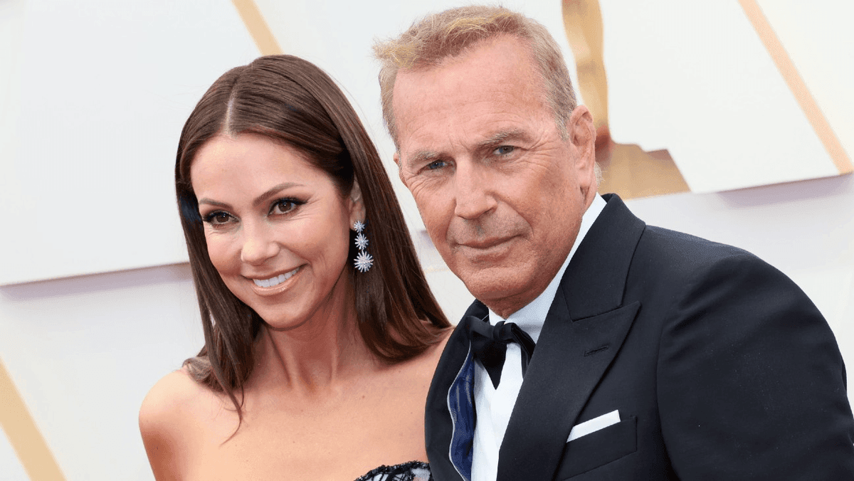 Kevin Costner: en plein divorce, son épouse lui réclame une pension alimentaire de 248 000 $ par mois