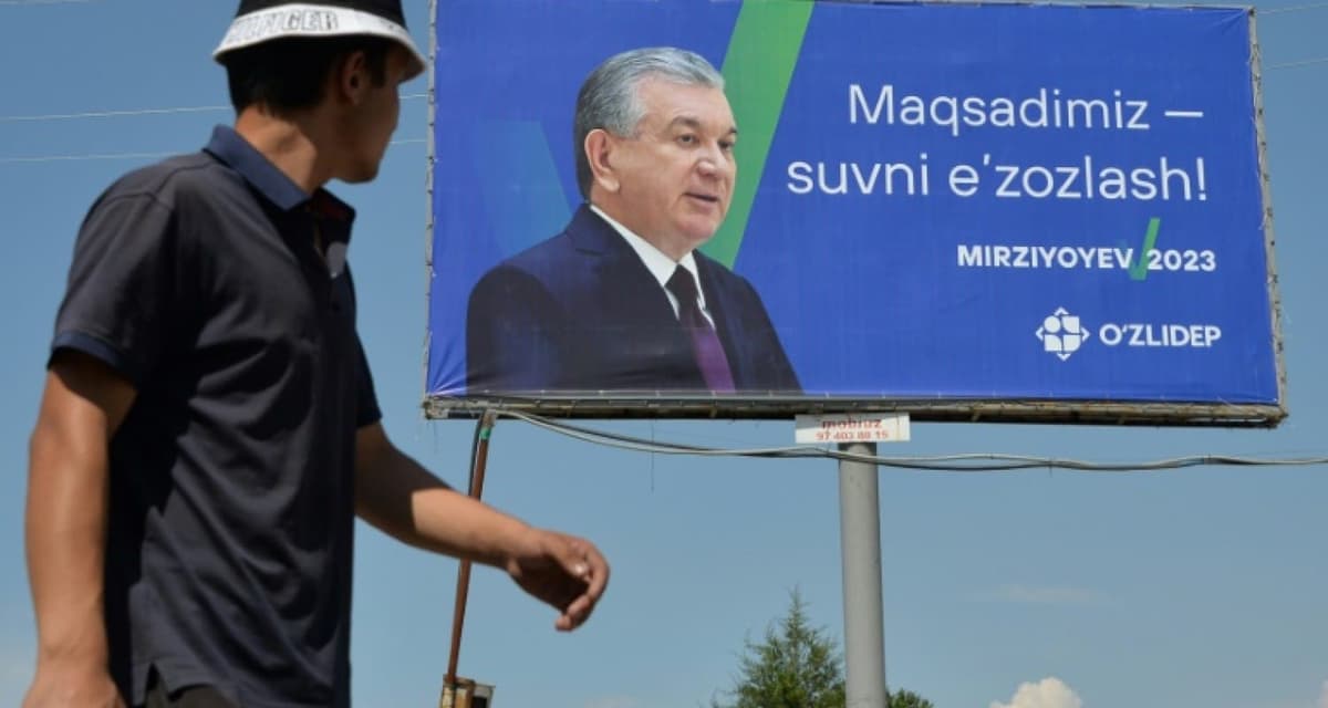 Ouzbékistan: le président Mirzioà¯ev réélu avec une large majorité