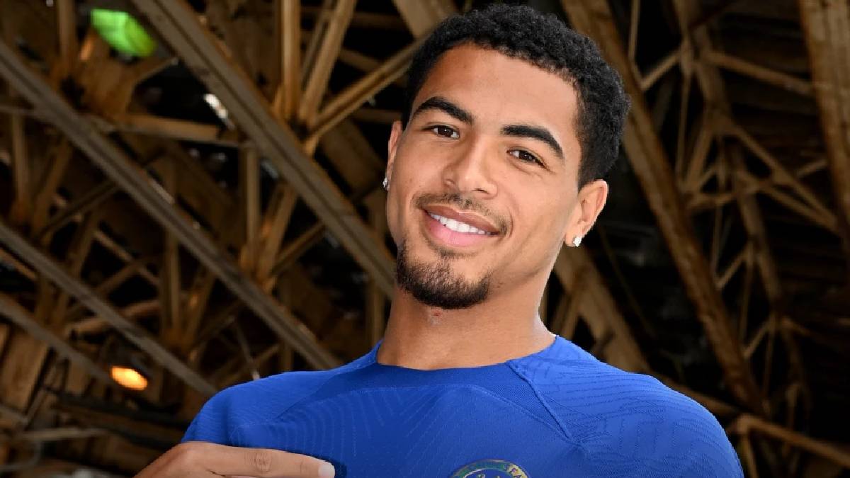 Officiel: Chelsea prolonge sa pépite Levi Colwill