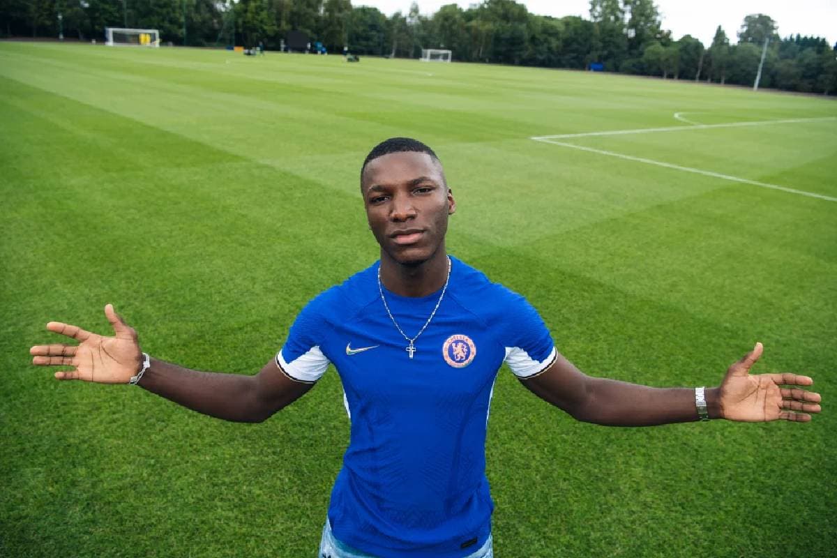 Officiel: Chelsea s’offre Moisés Caicedo pour un montant record