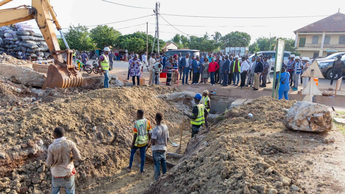 Togo: Victoire Dogbé s’imprègne de l’évolution des travaux de la voirie urbaine d’Atakpamé et Anié