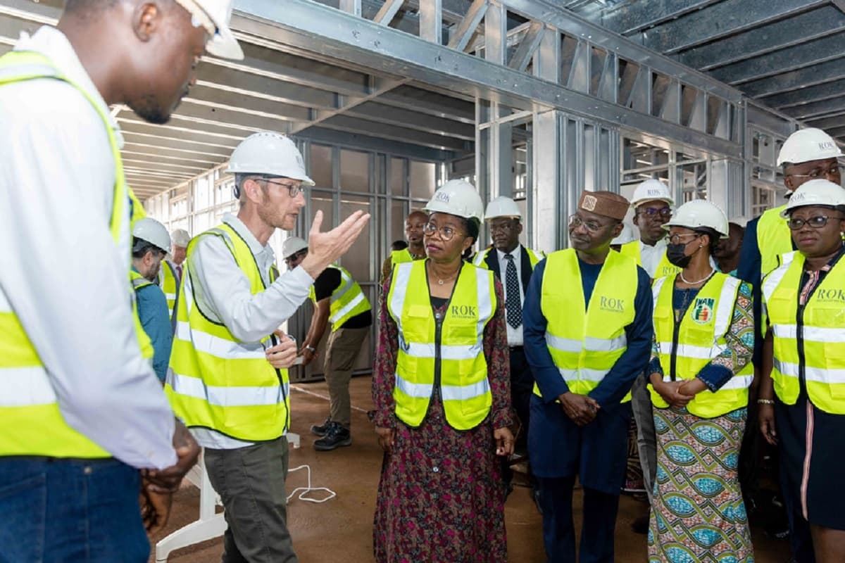 Togo: Victoire Dogbe s’imprègne de l’évolution des travaux de construction des hôpitaux Mère & enfant